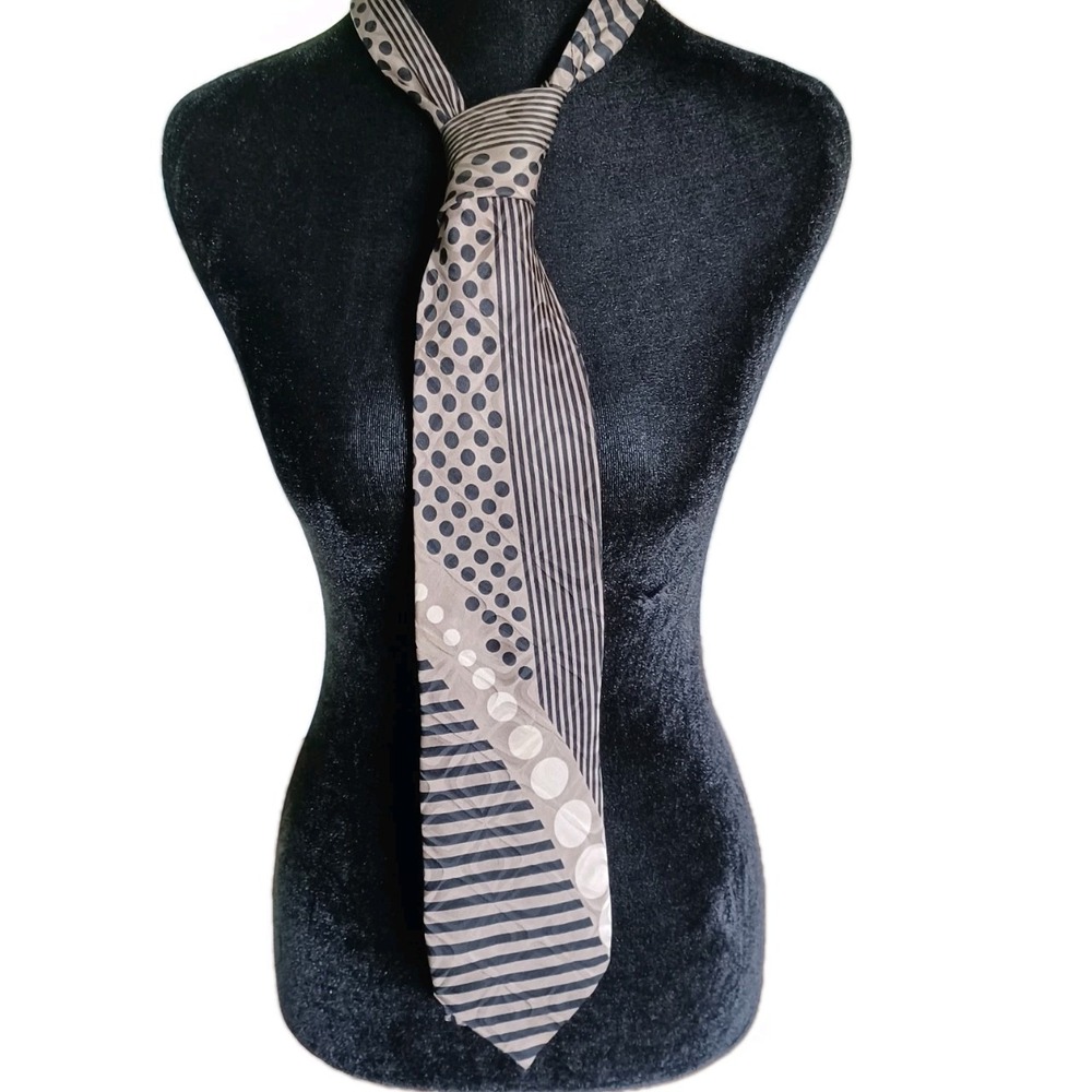 VTG Bachrach Tie 100% Silk Made In Italy 60"x4" Black Tan‎ Geometric EUC